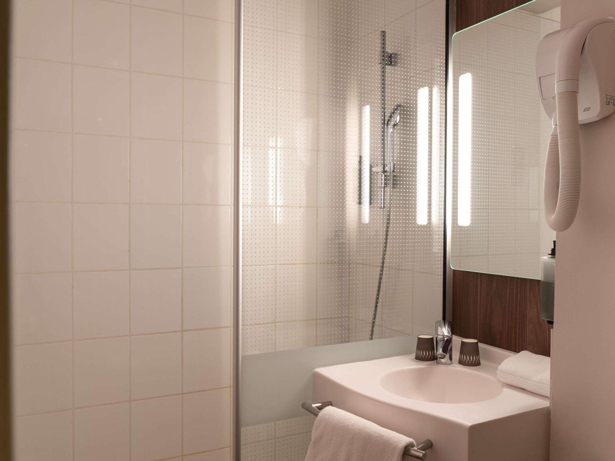 Hotel Ibis Styles Rouen Parc Expos Zenith Saint-Étienne-du-Rouvray Esterno foto